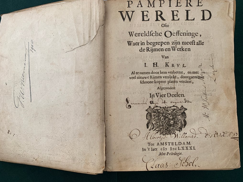 Nu op #catawiki : 

Pampiere wereld – vroeg, Nederlands, embleemboek van J.H. Krul - 1681 - volledige uitgave.

Te zien via deze link ⬇️
catawiki.com/nl/l/94430295-…

#pampierewereld #jhkrul #boeken #veiling