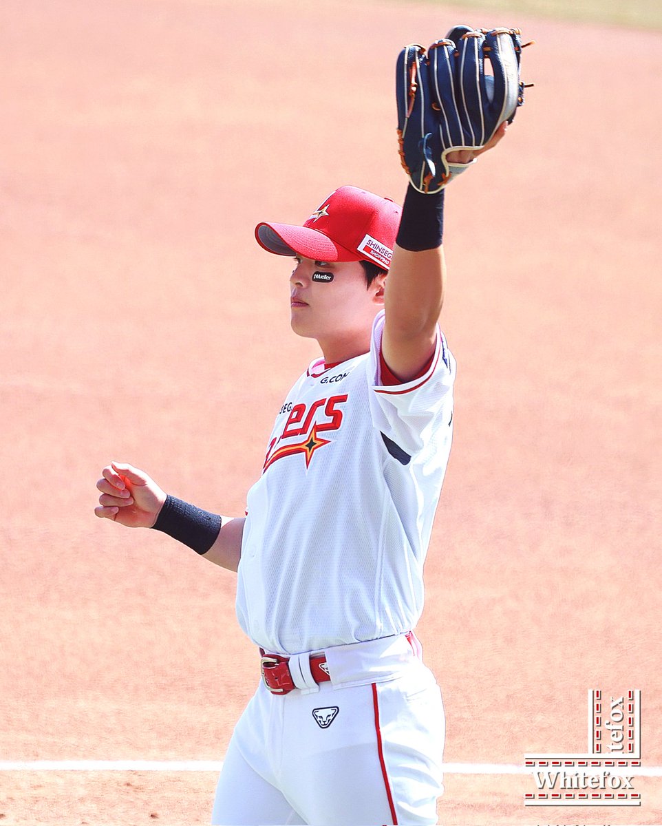 250322
개막전

#ssg랜더스 #SSGLANDERS #정준재 #정준재_wf