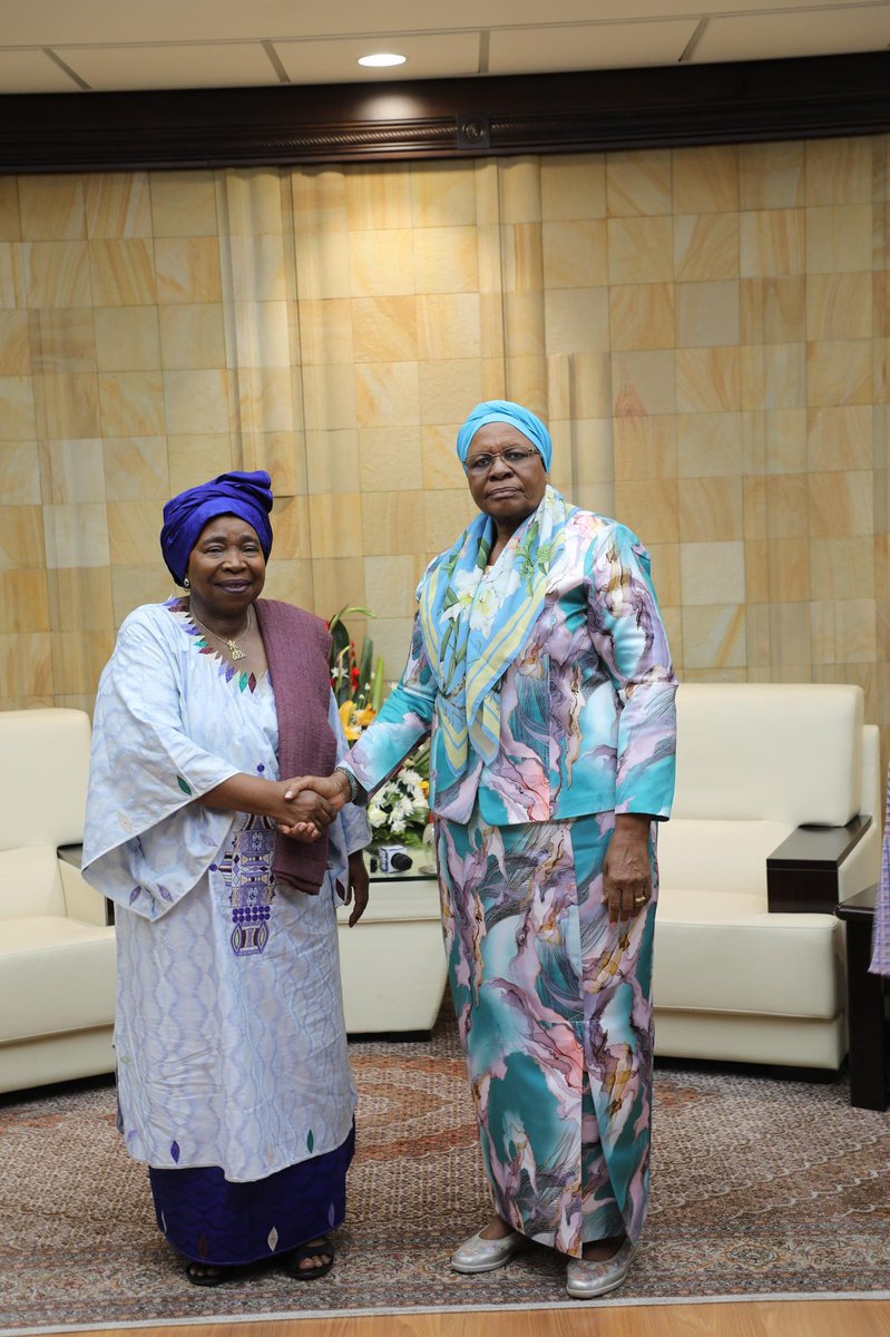 NamPresidency's tweet photo. President Netumbo Nandi-Ndaitwah received a courtesy visit from Mrs. Nkosazana Dlamini-Zuma, former Minister in the Presidency of the Republic of South Africa. During the meeting, Mrs. Dlamini-Zuma congratulated President Nandi-Ndaitwah on her inauguration and commended her for https://t.co/XK3fbwiE2A
