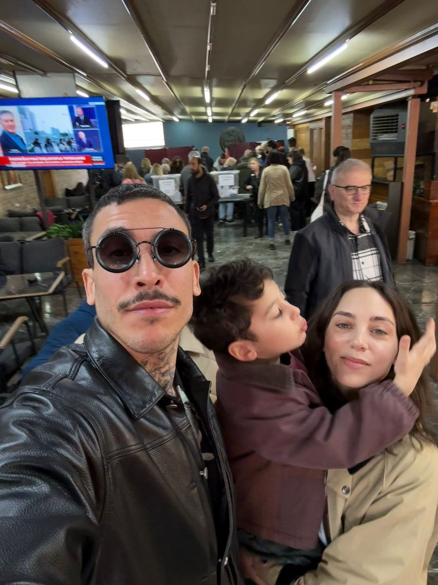 Can Bonomo'da Ekrem İmamoğlu için oy kullandı!

"Güzel günlere..."