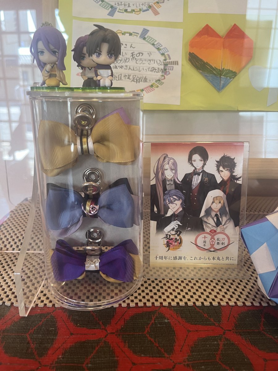 門前そば　きくやさんに行ってきました
蕎麦は美味しいしお店は男士たちで溢れていて幸せ空間でした🙂‍↕️
ハンドメイドリボン男士概念でめちゃくちゃ可愛かった🎀💕💕
店員のお姉さんが長谷部カラーのリボンつけてて可愛かった💜