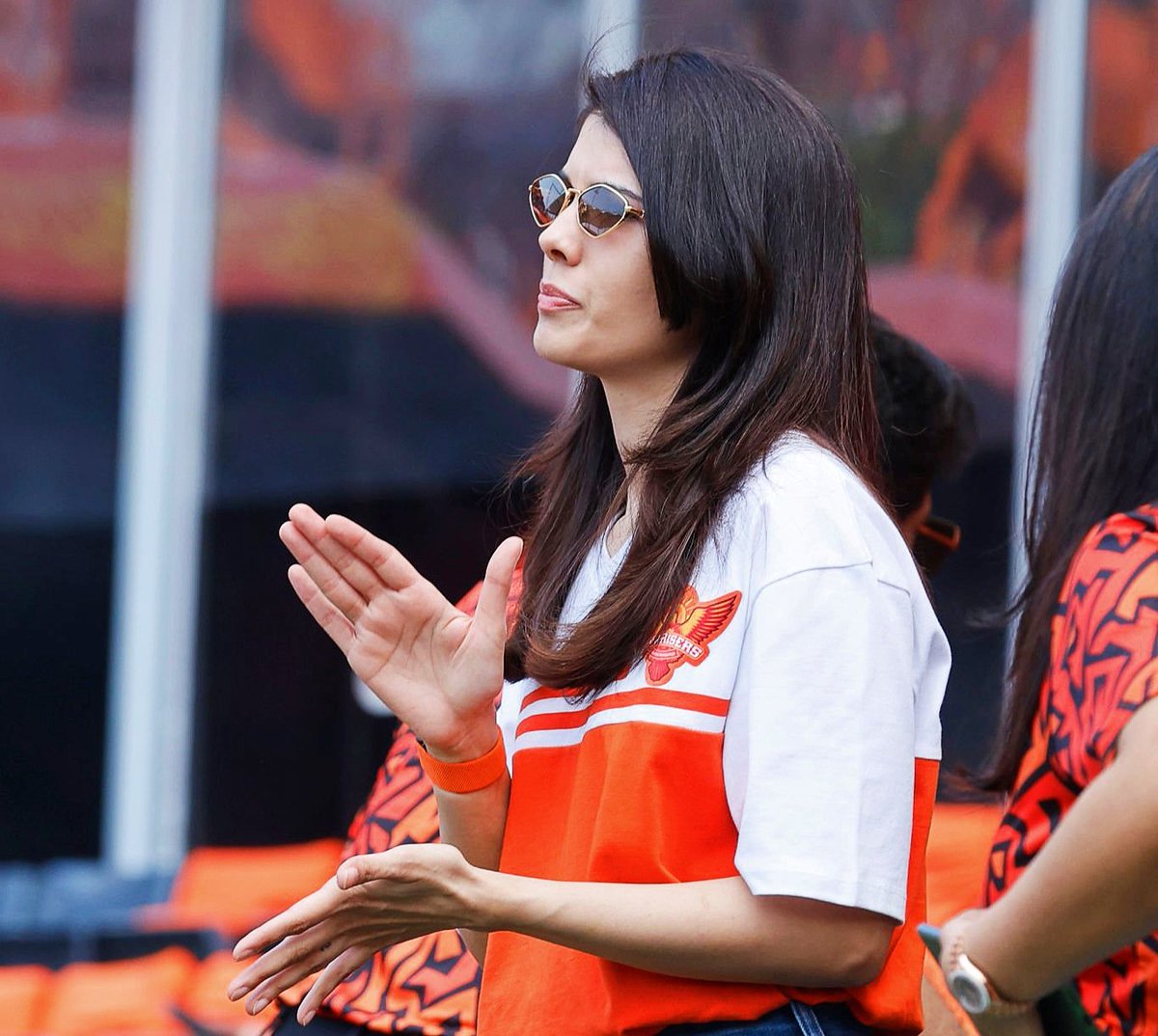 Debunker tweet media