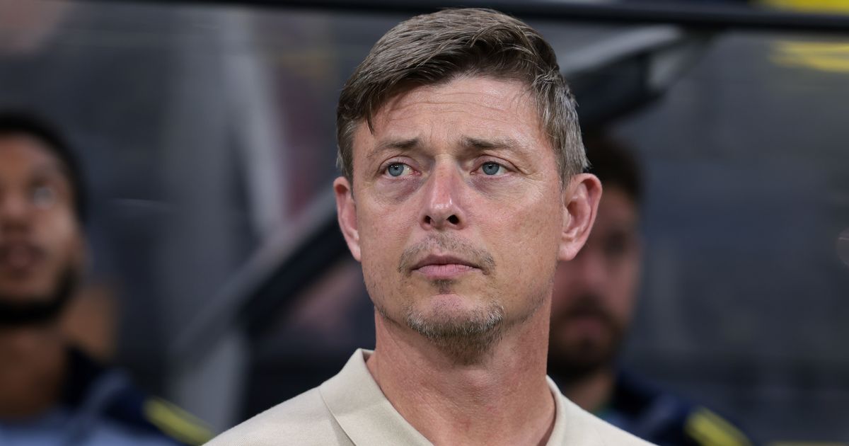 Mirror Football (@mirrorfootball) on Twitter photo 🗣️ "Suddenly it was not about building and developing..."
EXCLUSIVE: Jon Dahl Tomasson has proved he was right to quit Blackburn because he has transformed Swedish football | <a href="/MirrorAnderson/">David Anderson</a>
mirror.co.uk/sport/football… 🗣️ "Suddenly it was not about building and developing..."
EXCLUSIVE: Jon Dahl Tomasson has proved he was right to quit Blackburn because he has transformed Swedish football | <a href="/MirrorAnderson/">David Anderson</a>
mirror.co.uk/sport/football…