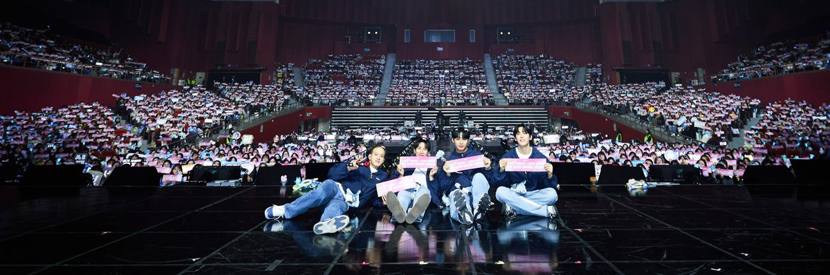 [📂]

📂 B:CHIVE
└📁 250323 BTOB FAN-CON  【3,2,1 GO! MELympic】

저 하늘의 셀 수 없이 많은 별들 아래 약속해 🫶
3일 동안의 추억이 모두 반짝이는 순간으로 기억되기를.
우리도 사랑해, 멜로디 🩵‼️ 

♥*♡+:｡.｡𝒲ℯ 𝒶𝓁𝓌𝒶𝓎𝓈 𝓂𝒶𝓀ℯ 𝓎ℴ𝓊 𝓈𝓂𝒾𝓁ℯ｡.｡:+♡*♥

#비투비 #BTOB