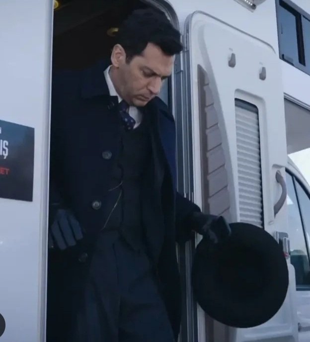 M24258Kokkinake's tweet photo. #KARAKIS - KARA KIS #TABIL #TRT1
PROSECUTOR #YusufIzzetAkcal #MuratYildirim @MYildirimResmi https://t.co/Bx6XmprWLj