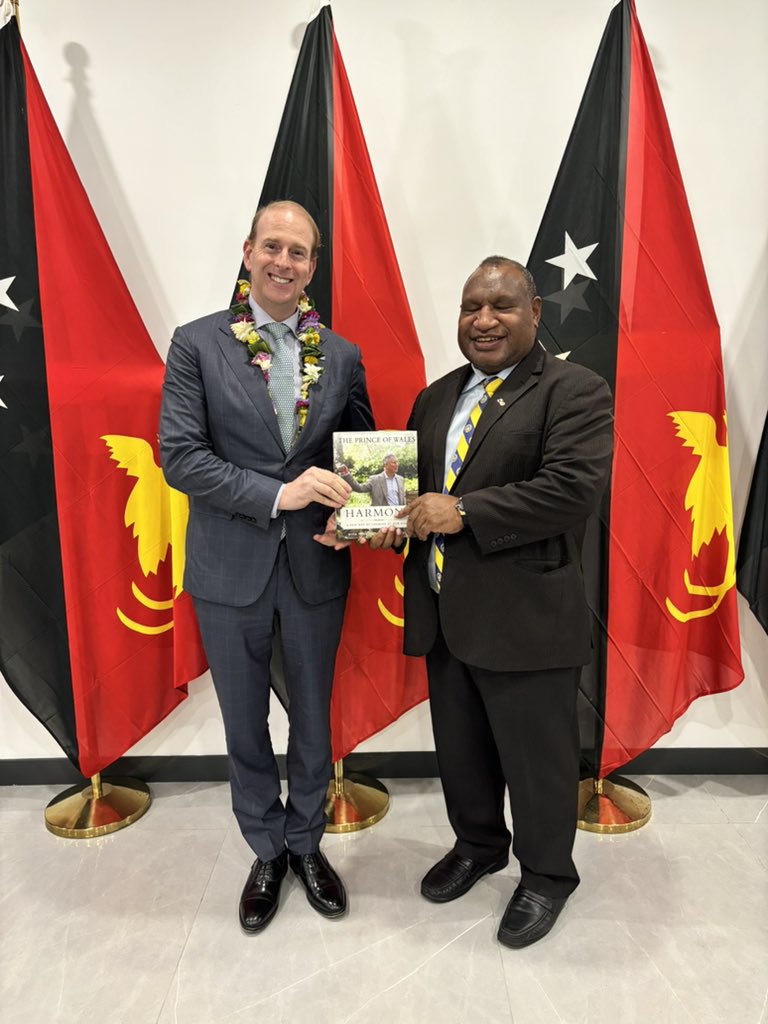 Wonderful visit with James Marape, Prime Minister of Papua New Guinea—a brother and a friend. @jamesmarapePM 

PNG holds a significant share of the world’s biosphere. A beautiful, complex nation rich in culture, minerals, and opportunity.

Proud to walk alongside its leadership.