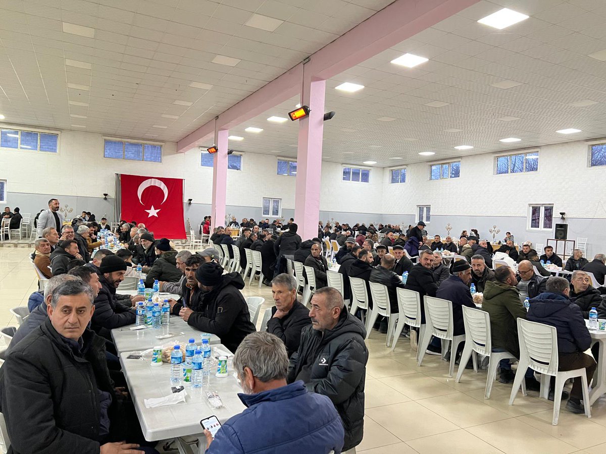 TolgaAdg's tweet photo. 📍Kağızman’dayız

MHP Kağızman İlçe Teşkilatımızın ve Kağızman Ülkü Ocağımızın düzenlemiş olduğu iftar programına katılım sağladık. Cenab-ı Allah birlik ve beraberliğimizi daim etsin. Bu güzel iftar programını düzenleyen MHP Kağızman İlçe Teşkilatımıza ve Kağızman Ülkü Ocağımıza tebrik ve teşekkürlerimi iletiyorum.

@E_SemihYalcin @MHP_Bilgi