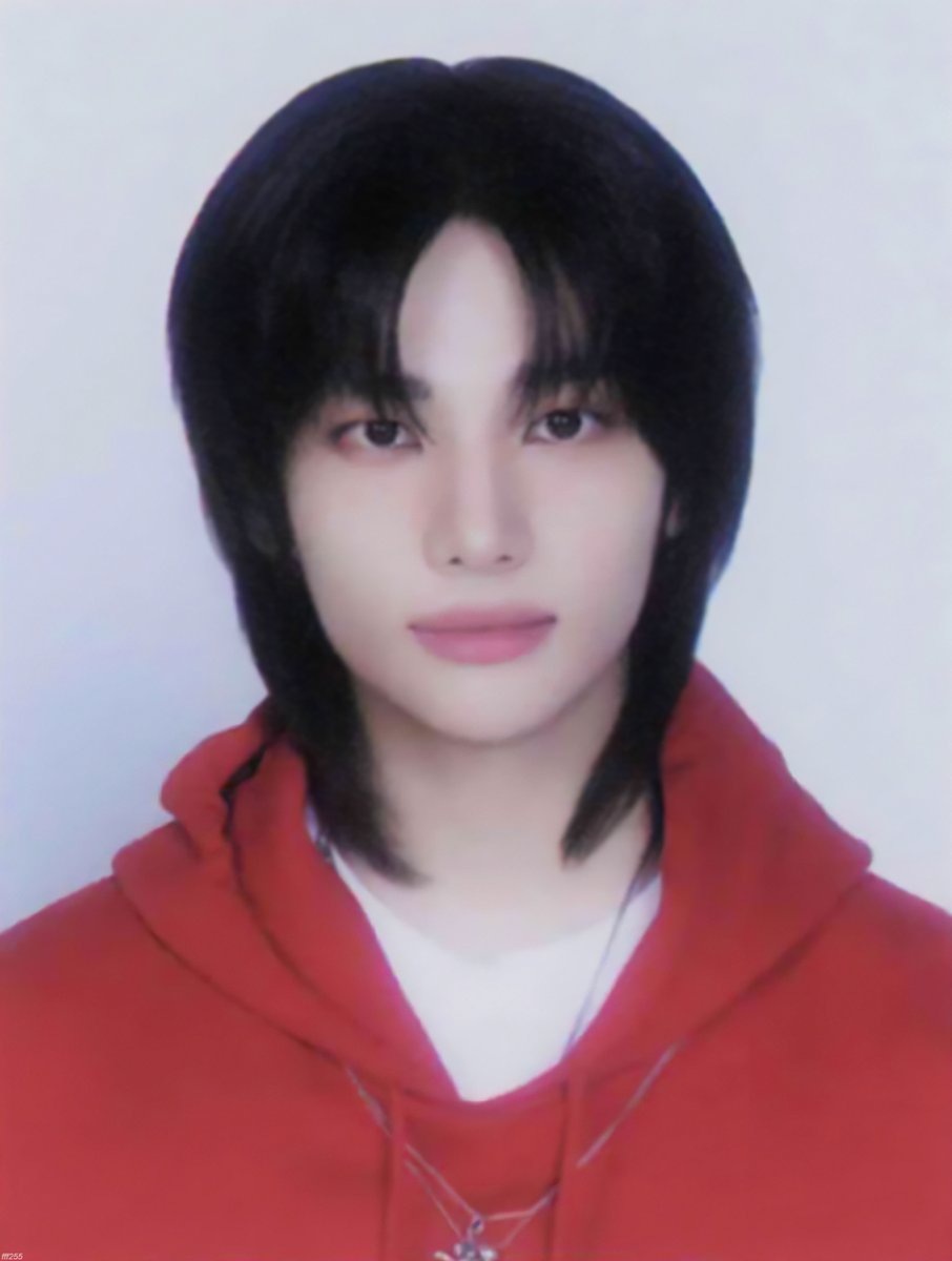 [scan] 2025 season's greetings id photo

#StrayKids #스트레이키즈