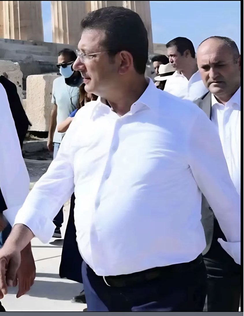 Silivride ki mahkumlar kişisel eşyalarına dikkat etsinler,

Türkiye Cumhuriyeti tarihinin en büyük hırsızı geliyor.