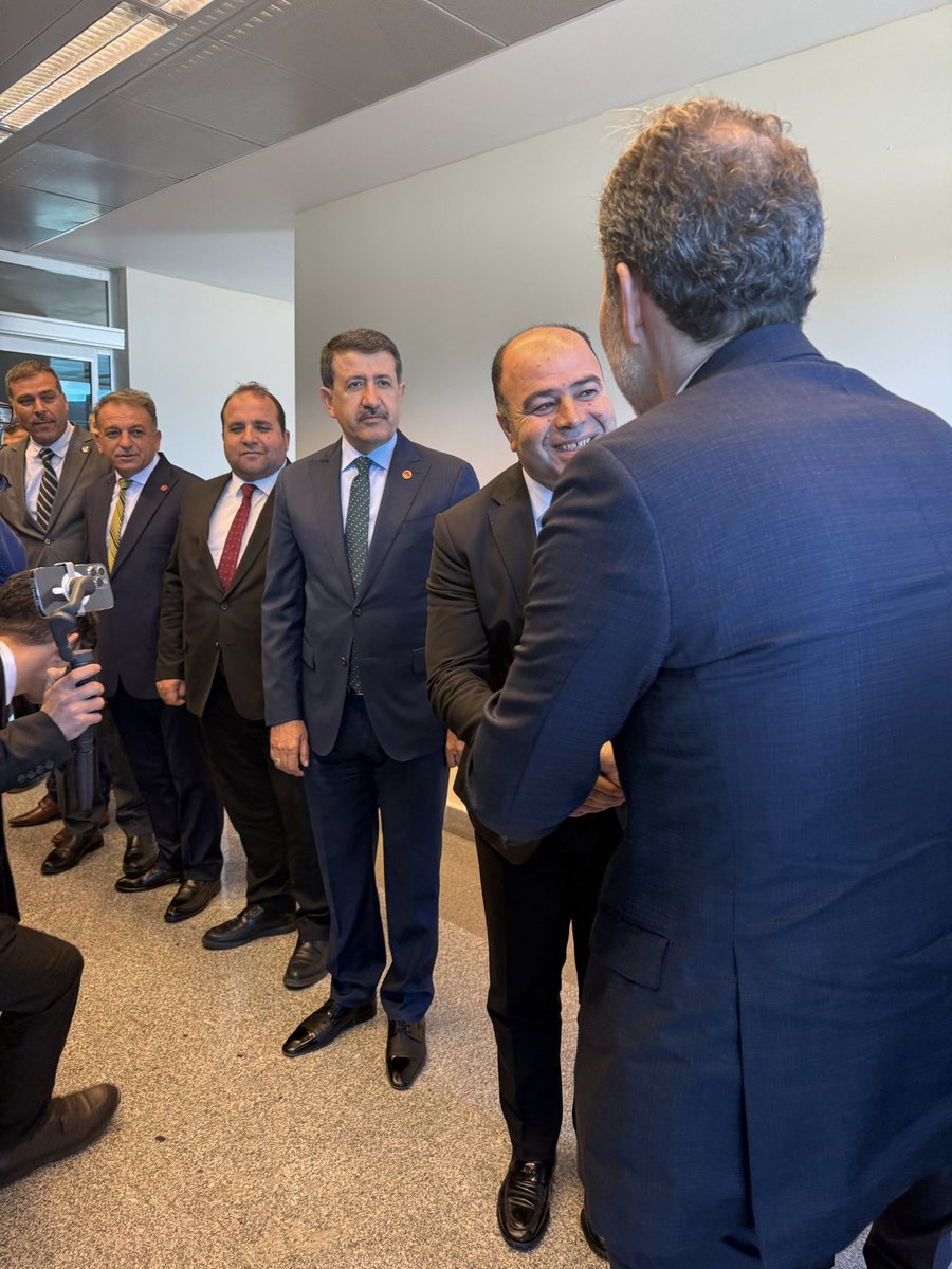 Yeniden Refah Partisi Genel Başkanımız Sayın Dr. Fatih Erbakan’ı, Şanlıurfa Karaköprü Belediyesi’nin hizmete açacağı Emekliler Lokali açılışı ve iftar programı vesilesiyle şehrimize teşriflerinde havalimanında karşıladık.