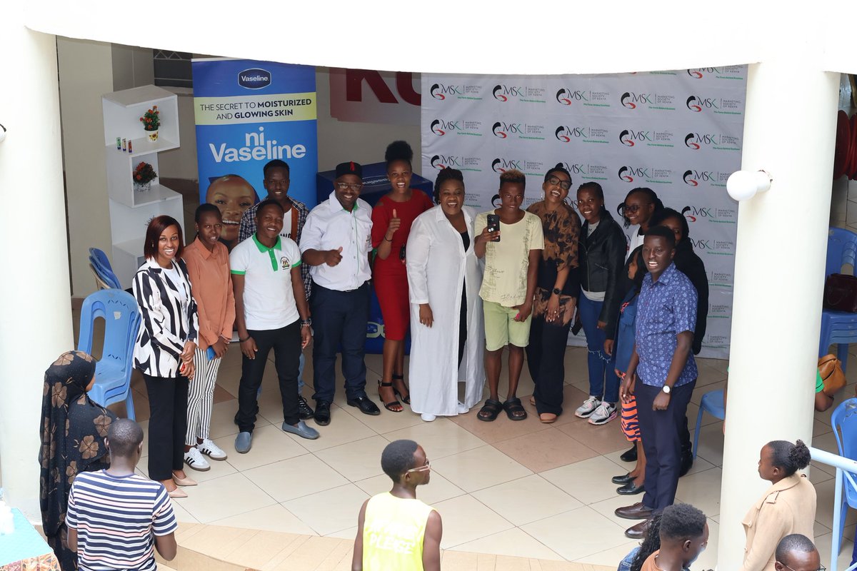 NjeruDerick's tweet photo. Mentorship is a life cheat code—turning decades of experience into game-changing insights in minutes!

Had the honor of speaking at the MSK Student Mentorship Conference at Kenyatta University

Stay bold. Stay curious. Keep pushing
#Marketing #Mentorship #FutureLeaders  #Growth https://t.co/uSB96B7m79
