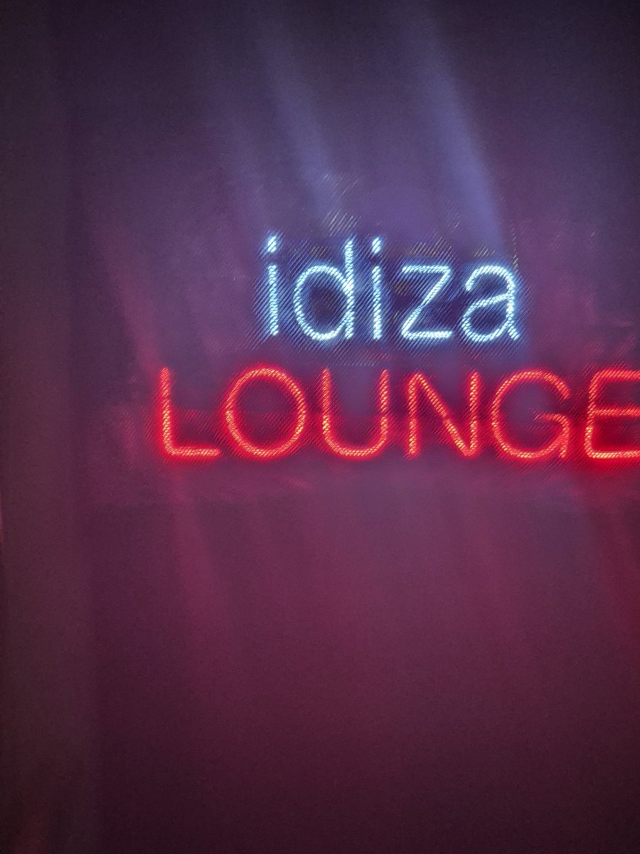 #이디자 #불토 #관클 
토요일 첫방문