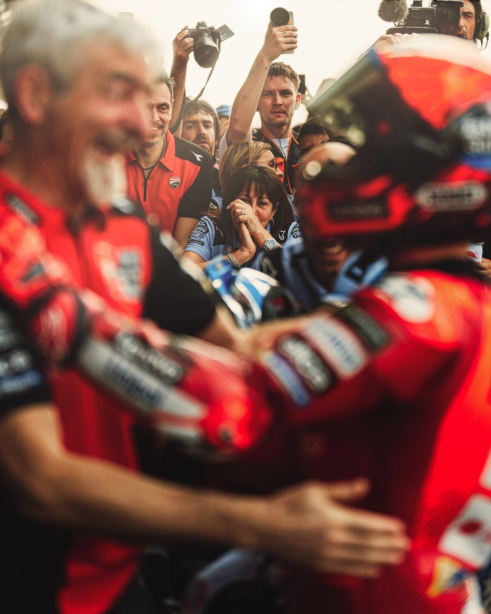everythingmrace's tweet image. The role Nadia Padovani played in the resurgence of Marc Marquez’s career shouldn’t be understated, of course, his move to the Gresini team came with large benefits for the team, but for Marc, it allowed him to smile again after many tough years and brought back the magic

This…