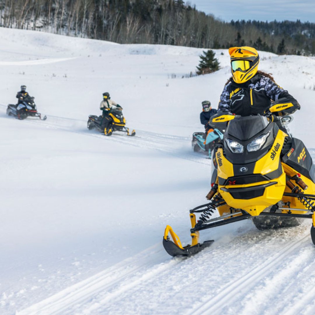 ParkPeaks's tweet photo. Park City Peaks stands out amongst the competition because of what we offer. Our 60,000 acre ranch reaches 11,000 feet in elevation which means we get more snow. And we understand that snowmobiling is the best way to make winter memories with your loved ones! #ExploreUtah #Sn ... https://t.co/skyGR2D6Vy