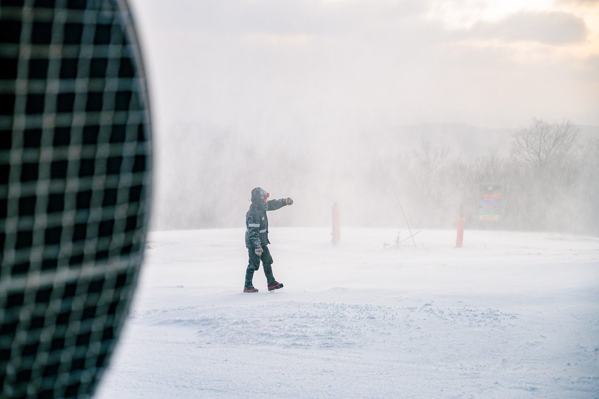 sundayriver's tweet photo. A round of applause for our snowmaking team 👏 👏 https://t.co/vSHQvjYDOM