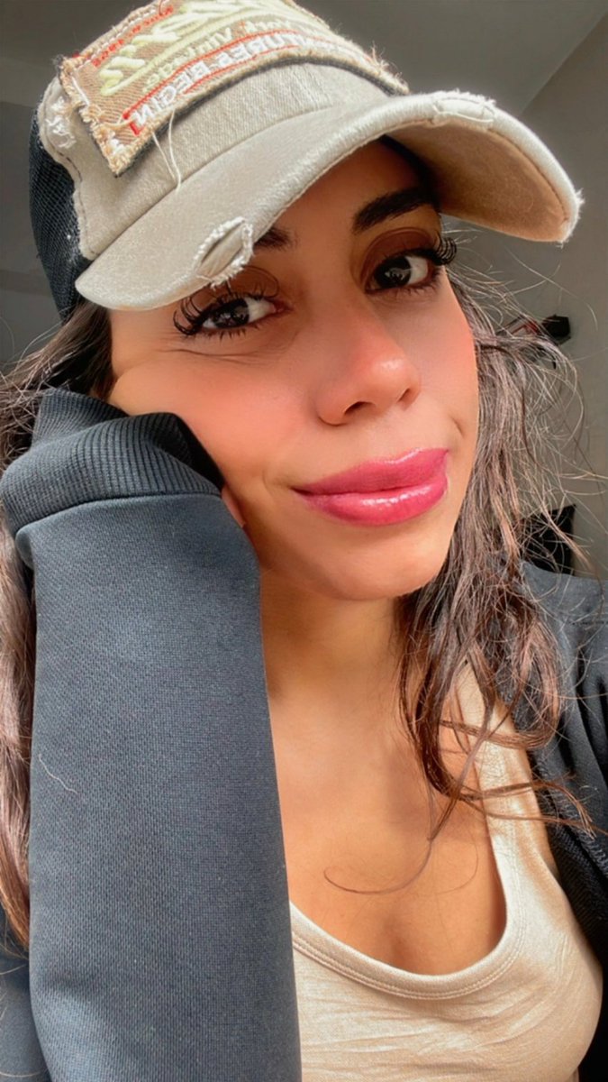 Good morning! Done with my gym routine. Thinking about what food to eat. 🤔