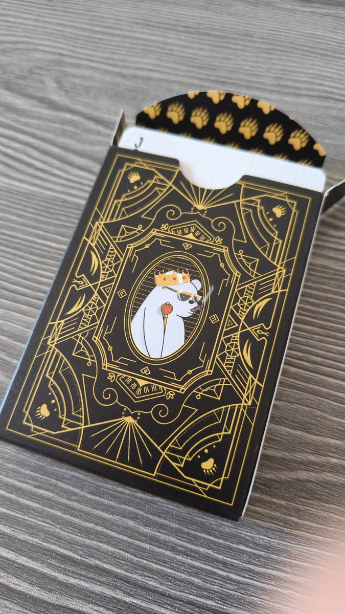 SuperRare_Bears's tweet image. 12 cards have already been dropped. 

This first timer expires in just over 3 hours! (Although SRB may mint one set!)

rareart.app/cards

@PulsarMvX send 123 RARE to 100 reactions 

Collect all 52 for a free physical playing card deck

2 more dropping today

#MultiversX