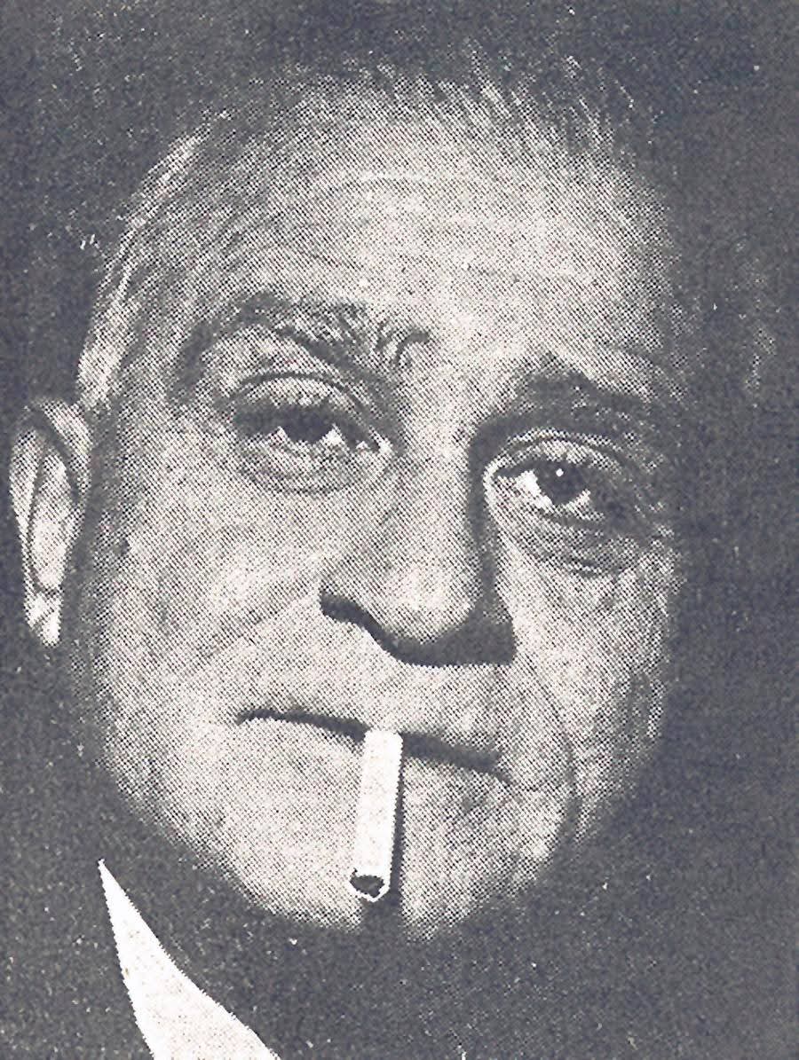 İnsan birisini bu kadar severse nasıl darılır? diyordu. 
Hiç darılabilir mi? 
Muhakkak yorulmuştur.

Tanpınar