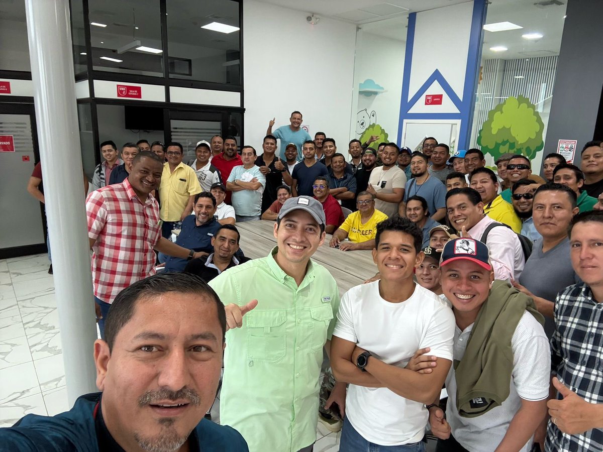 Cierre de la asignatura: Trabajo Curricular, con los 127 estudiantes de Ingeniería Eléctrica que cumplen todos los requisitos para Titulación.

<a href="/ElectricidadUBE/">Ingeniería Eléctrica UBE</a> 

#IngenieroEléctrico 
#ElectricidadParaTodos