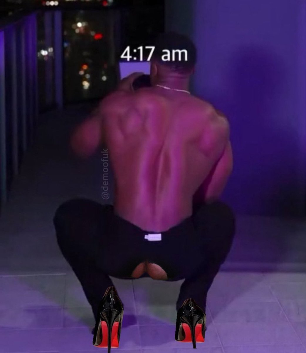can yall stop adding things to this pic😭😭😭