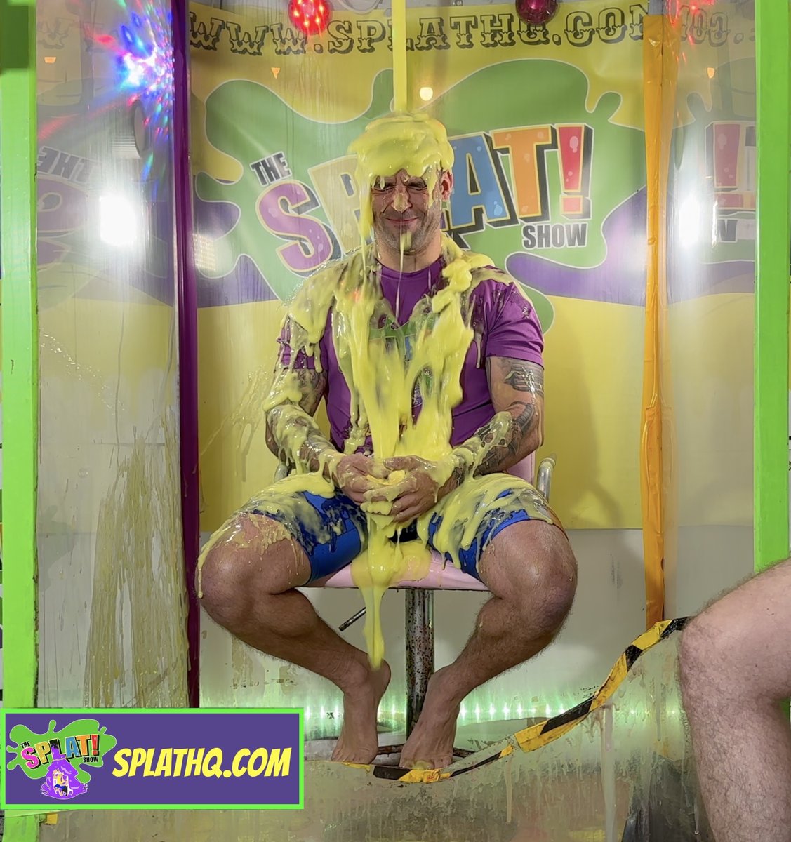 TheSplatShow's tweet photo. ⭐️Splat! Show Of The Week⭐️ - John’s Jelly Times!
Rhys brings John along to take on the Splat! Show games against The Gunge Tank with some very jelly looking Gunk!
Check it out here https://t.co/y212nd4rK7
#Gunge #GungeTank #Gunged #SplatHQ #Slimed #Slime #SplatShow https://t.co/qzPqW0qInu
