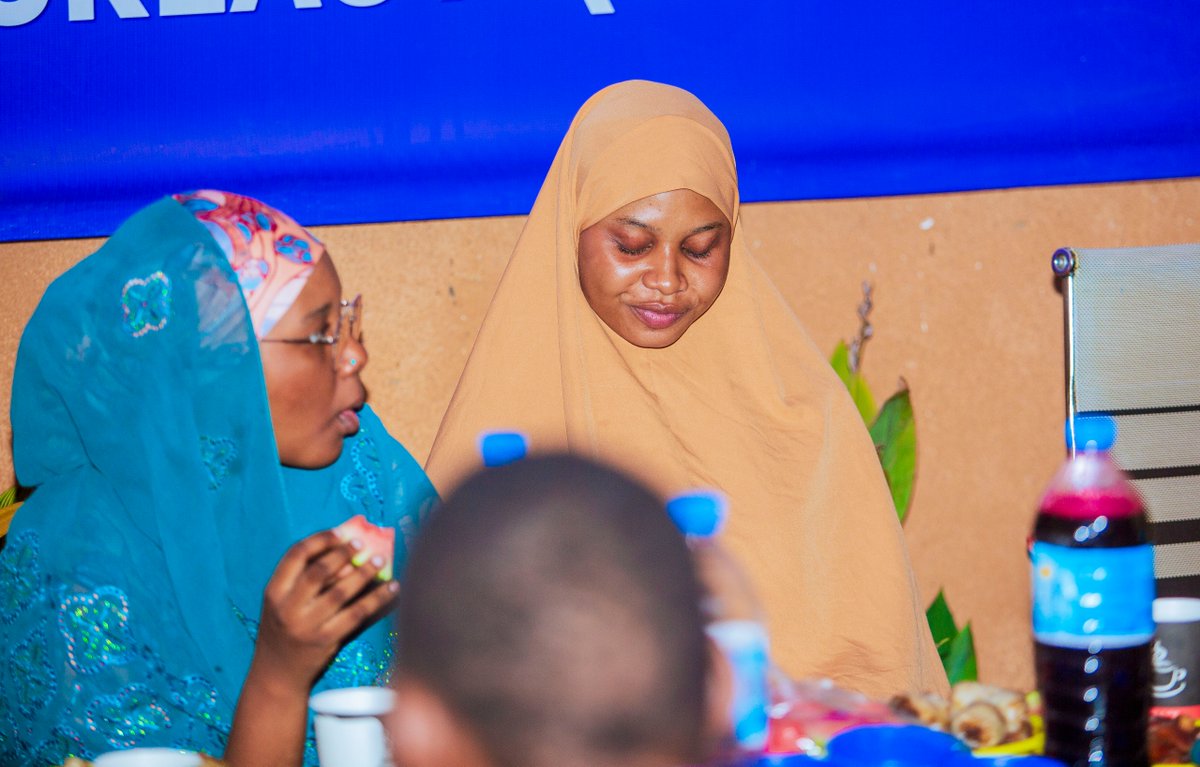 DigitalSamaria's tweet photo. #Ramadan
Hier samedi 22 /03/ 2025, @DigitalSamaria  sous l'impulsion des apprenants a organisé une rupture collective. Cette soirée magique empreinte d'émotions sincères a créé des souvenirs inoubliables joie et d'émotions.: les cœurs se sont ouverts, les rires ont fusé,. https://t.co/uze6Vzr9V0