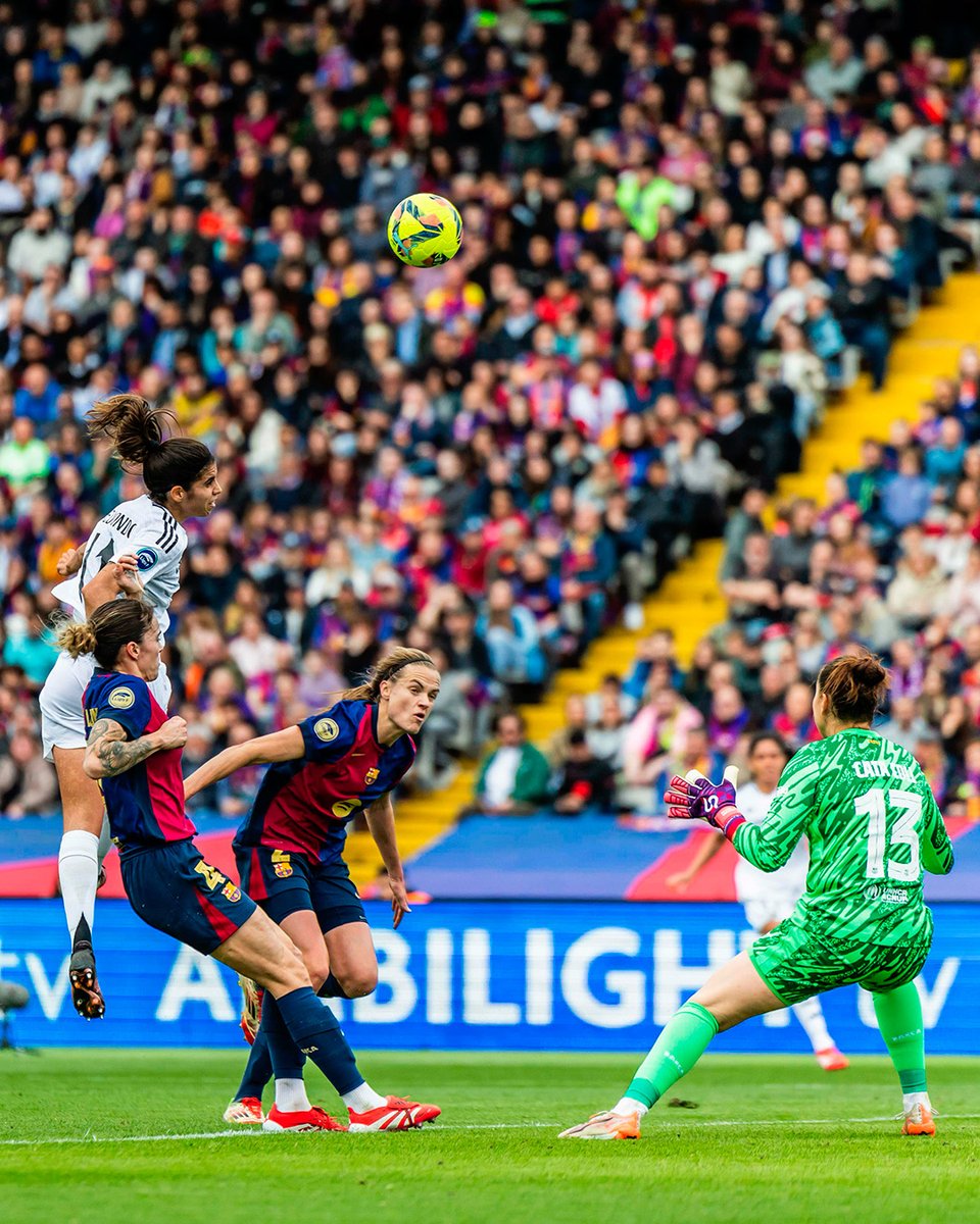 realmadridfem's tweet photo. 💪 ¡¡¡¡¡VAMOS!!!!! 💪
@AFerrer_10 https://t.co/DQbUShHavg