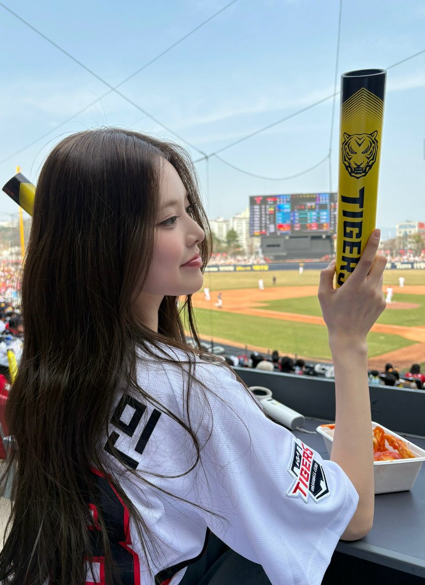 izna_offcl's tweet image. [izME📮]

KIA 타이거즈🐯👏

#izna #이즈나
#BANGJEEMIN #방지민