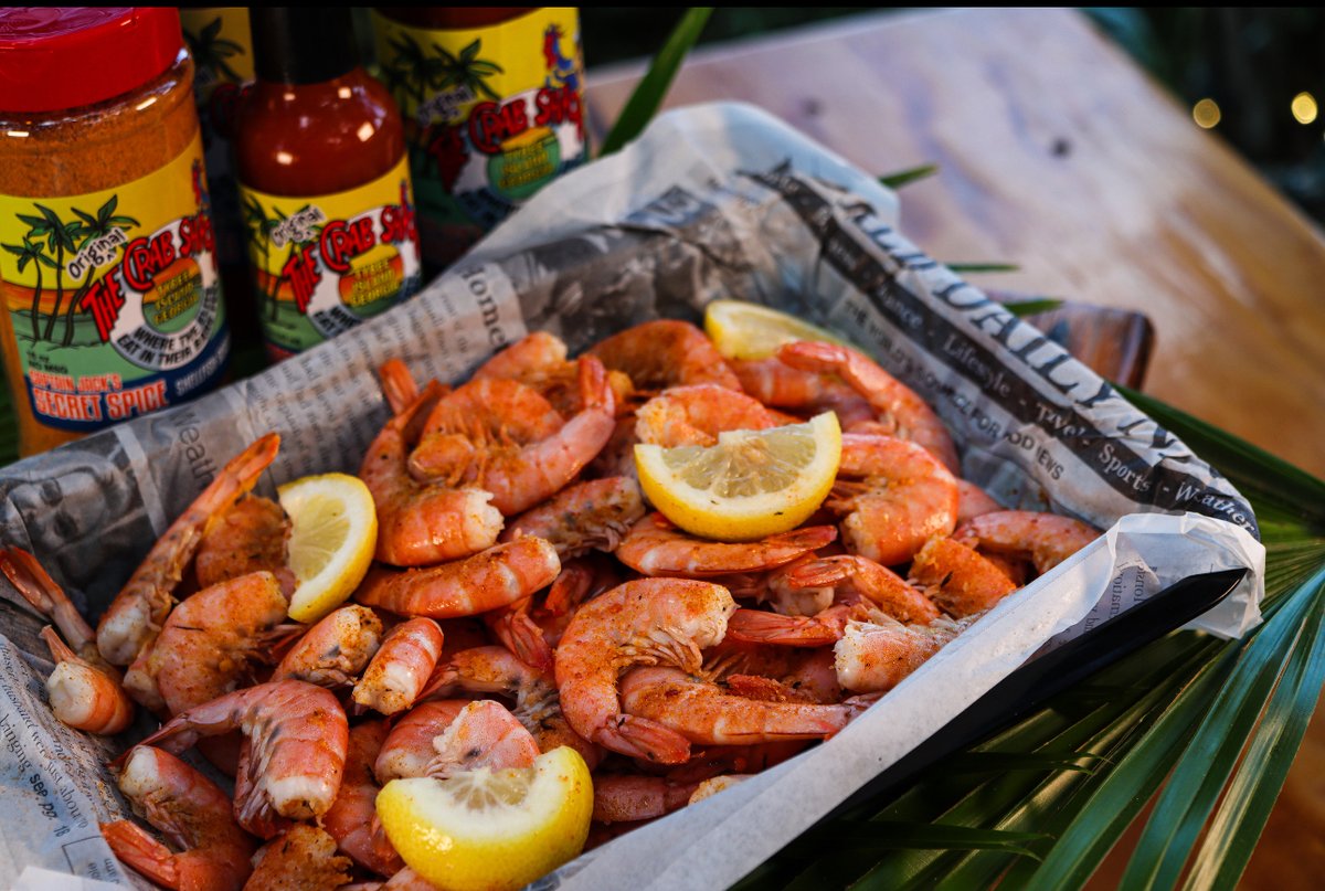 CrabShackTybee's tweet image. 🦪🧑‍🍳 What’s your favorite shellfish on our menu?
At The Original Crab Shack, we’re seafood pros—masters at boiling up shrimp, crab, clams, mussels, and more in our signature homemade seasonings.

We’re open daily at 11:30 AM!
#SeafoodExperts #TybeeIsland #ShellfishLovers