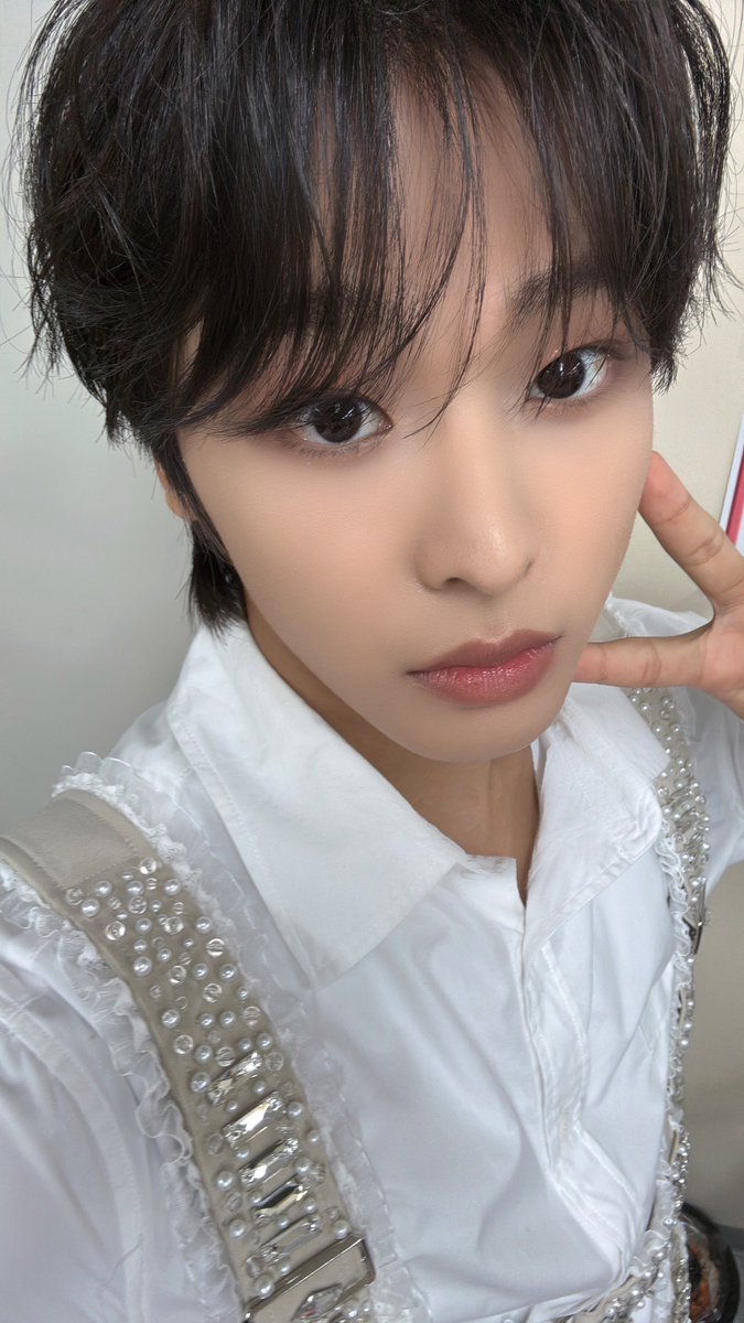 롱.. tweet media