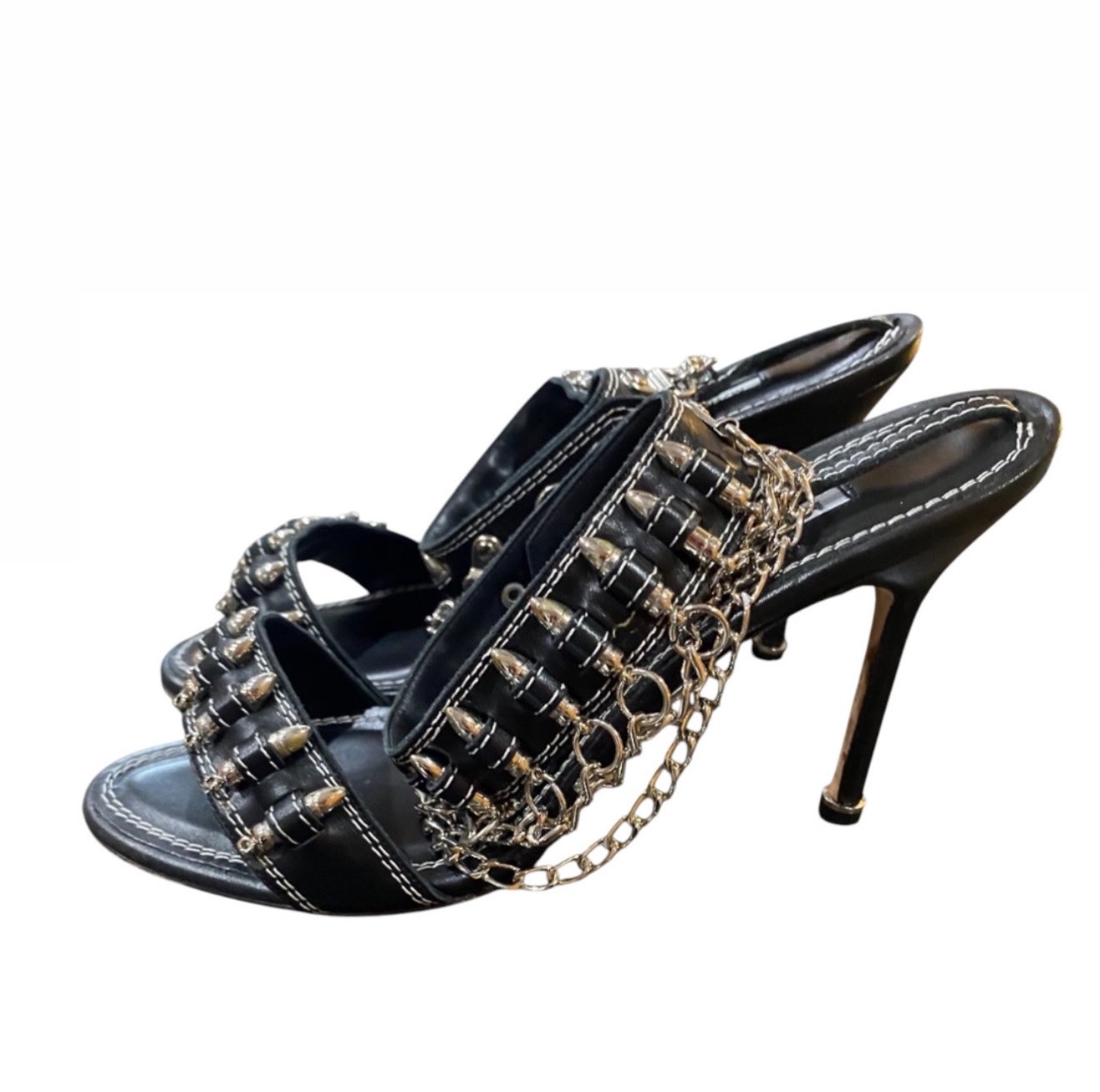 yuri104 MANOLO BLAHNIK STURLUSHANGI Manolo Blahnik