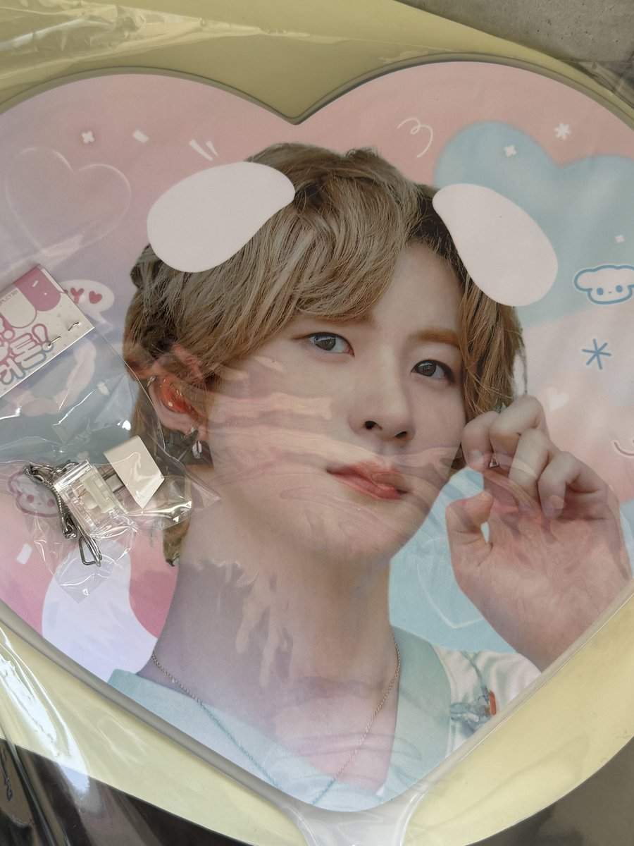 angtonii's tweet photo. 📍요거덴티티 연남본점
카페 내부가 너무 귀엽게 꾸며져 있었뜸ㅎㅎ
럭드로 우치와랑 키캡 키링 얻어서 더 좋았어요💕💕
#요거멍요거톤
#YOGURTONDAY https://t.co/0iHOPKSuZj