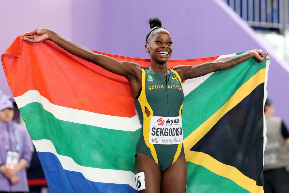 SABC_Sport's tweet photo. 🇿🇦ℂℍ𝔸𝕄ℙ𝕀𝕆ℕ 🇿🇦

Prudence Sekgodiso clocked a world-leading time of 1:58.40 to claim victory in the women's 800m final at the World Indoor Championships in Nanjing, China!!

The Limpopo-born athlete secures her first individual global medal for South Africa! https://t.co/z75QT4rkAt