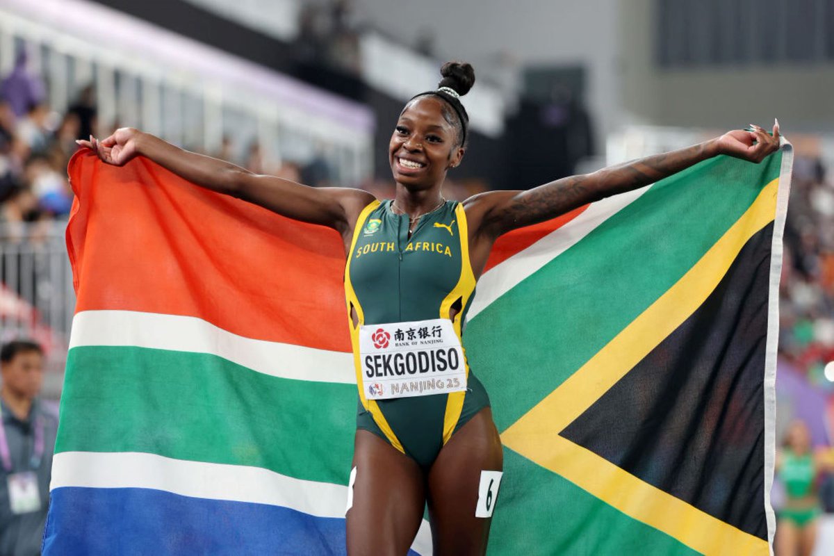 SABC_Sport's tweet photo. 🇿🇦ℂℍ𝔸𝕄ℙ𝕀𝕆ℕ 🇿🇦

Prudence Sekgodiso clocked a world-leading time of 1:58.40 to claim victory in the women's 800m final at the World Indoor Championships in Nanjing, China!!

The Limpopo-born athlete secures her first individual global medal for South Africa! https://t.co/z75QT4rkAt
