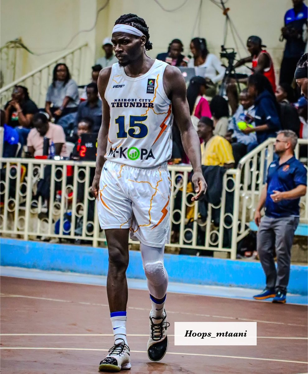 th3doctor15's tweet image. #different