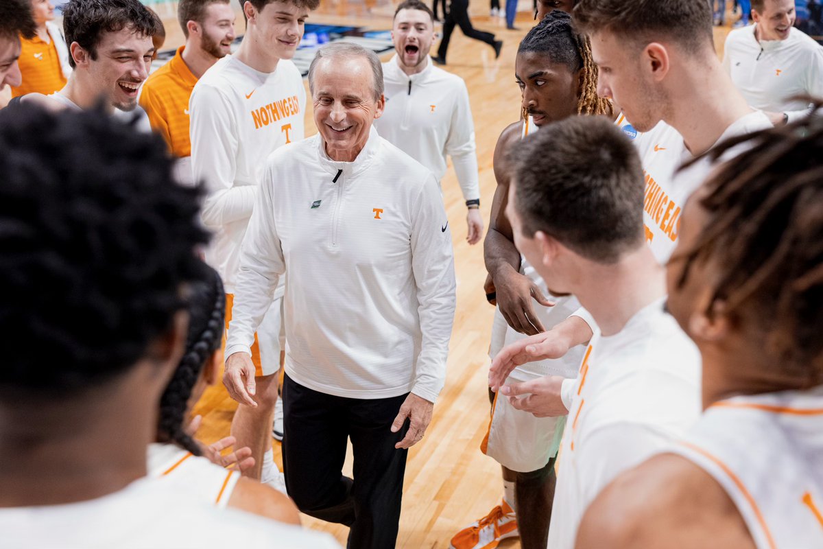 Vol_Hoops's tweet photo. good morning https://t.co/L8Id9t6nPV