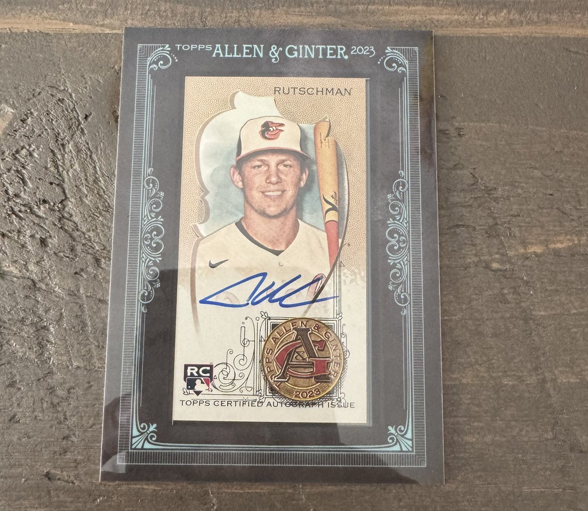 bibendi23's tweet image. 💣Razz Bomb💣

Adley Rutschman 2023 A&amp;amp;G RC on-card auto /25

$15 per spot, 20 spots available 

🦨 protection: if you 🦨 in 5 straight razzes you will receive a free entry to a future razz of your choice, up to $15 in value

Claims go live in razz chat at 10am est this morning!