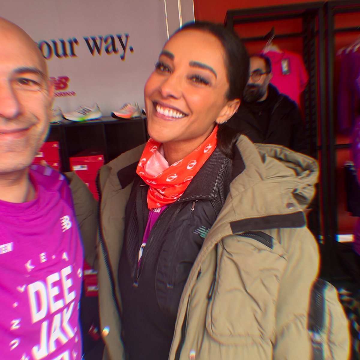 devis_zanaga's tweet photo. Juliana Moreira dal vivo è ancora più una meraviglia.
#deejayten https://t.co/TqmrAwwYTk