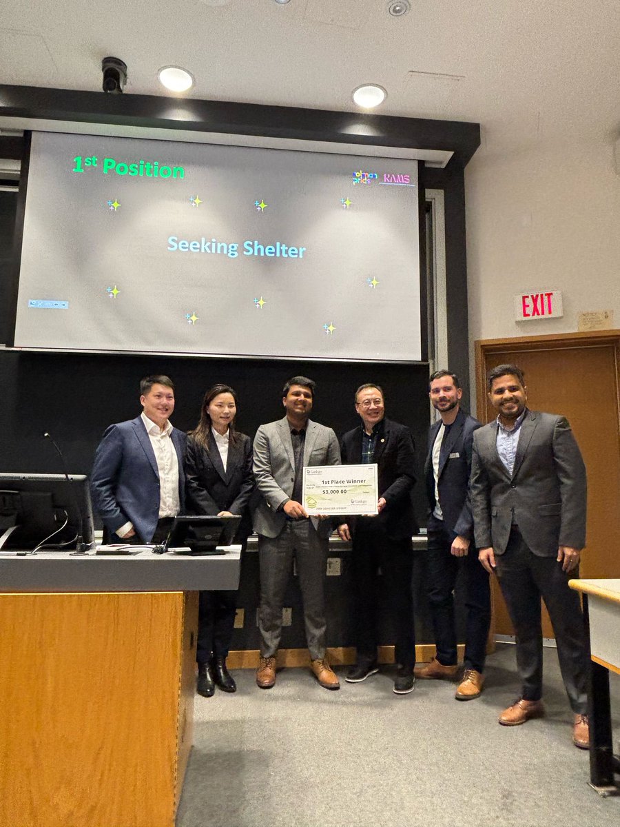 Rotman_RAMS's tweet image. A huge THANK YOU to everyone who participated in the Ginkgo Mortgage Investment Case Competition!

And a special congratulations to our winners on their big win! 🏆

Enjoy your well-earned rewards!