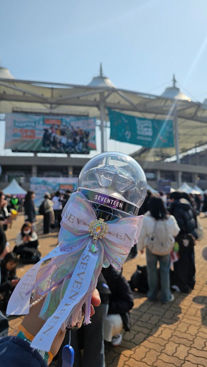 Ribbon by <a href="/woonixxx_/">𝓦oonixx 🌷</a> in caratland!!! So prettyyyyy

#ribbonbywoonixx #woonixxified