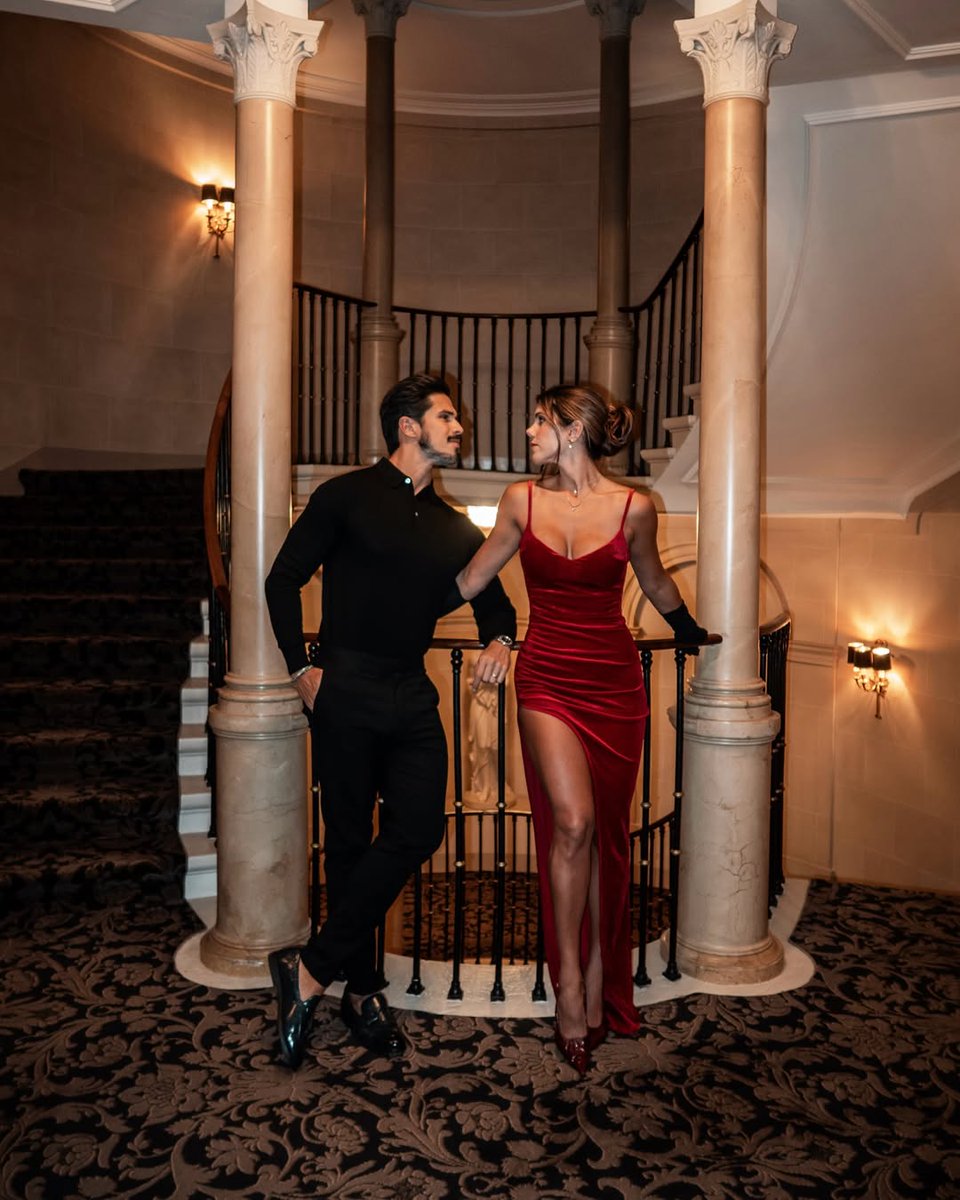 divapassport's tweet image. Luxury, love, and a touch of timeless elegance. ✨❤️

#JetSetRomance #LuxuryLifestyle #OpulentEscape