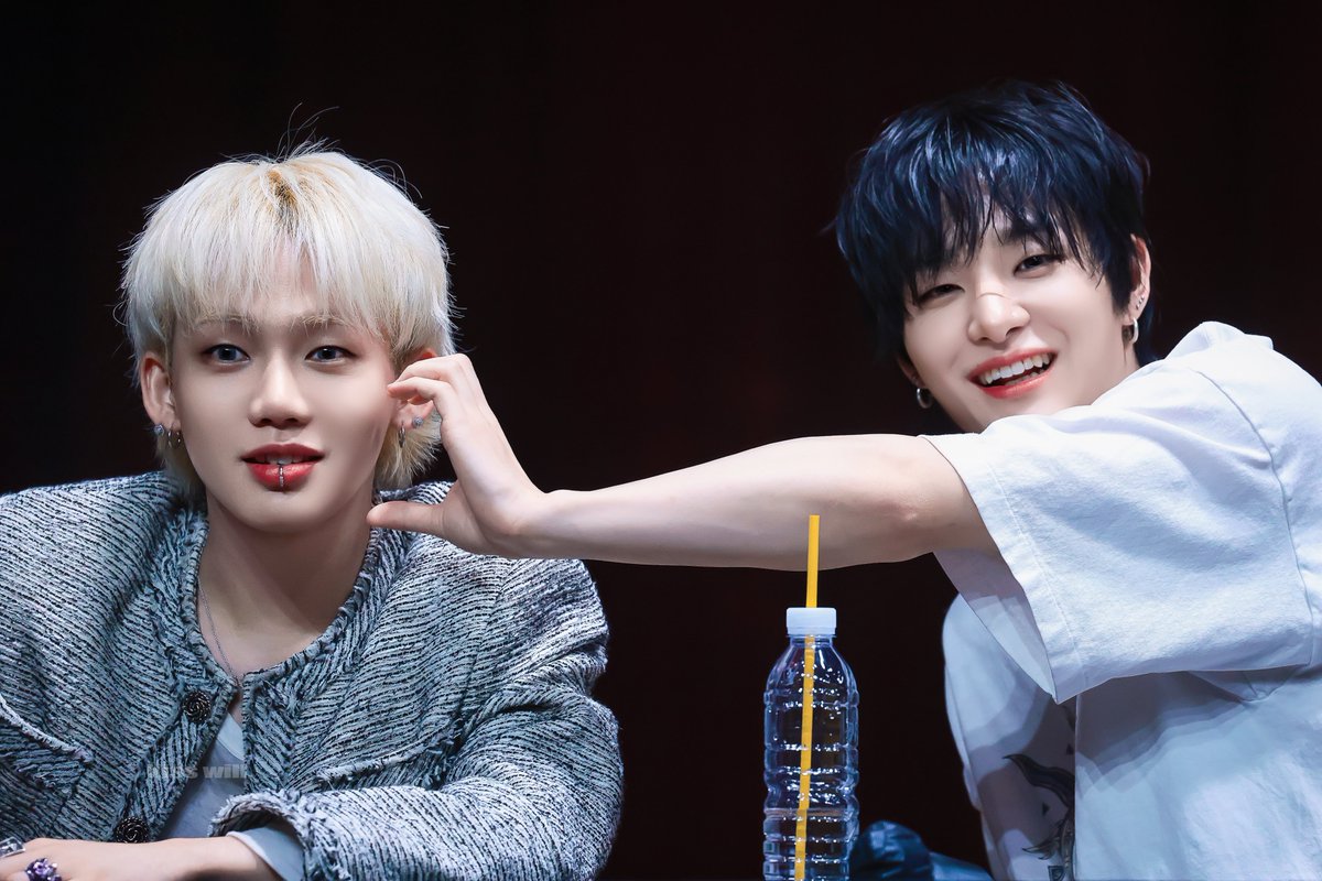 kisswillkiss's tweet photo. - 250323

#최현석 #지훈 #트레저 #TREASURE https://t.co/OZHgrBgXtt