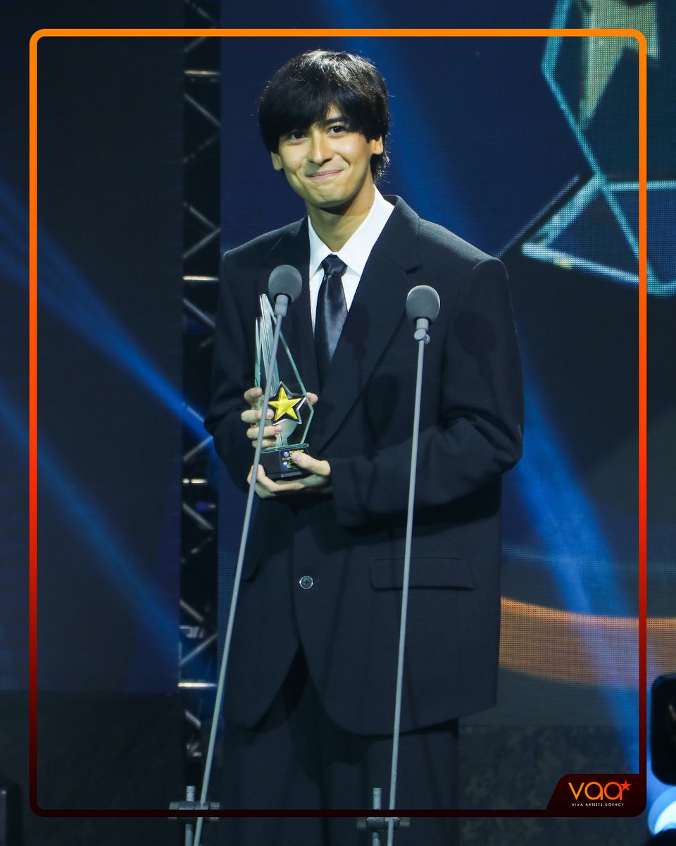 VivaArtists_'s tweet photo. Andres Muhlach, you did it! Congratulations on winning the BEST NEW MALE TV PERSONALITY at 38th PMPC Star Awards for Television for Da Pers Family! Your hard work and dedication truly paid off. Your VAA family is proud of you! 🧡

#AndresMuhlach #38thPMPCStarAwards https://t.co/lpWsxzxdVy