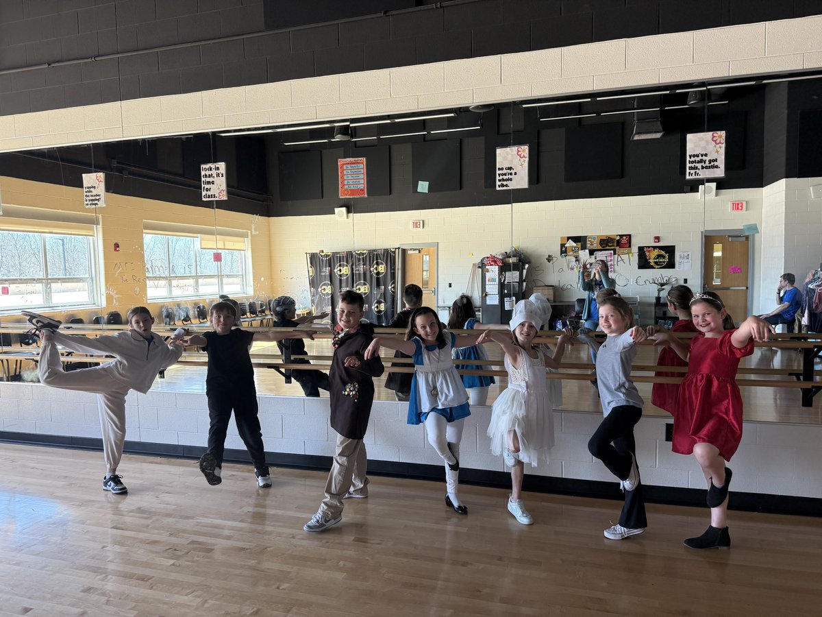 Yesterday, Beechwood had 2 teams place first in their divisions and 1 team place second at the Odyssey of the Mind STATE tournament! Way to go, Tigers! Congratulations to all of the students and coaches! 

#wearebeechwood