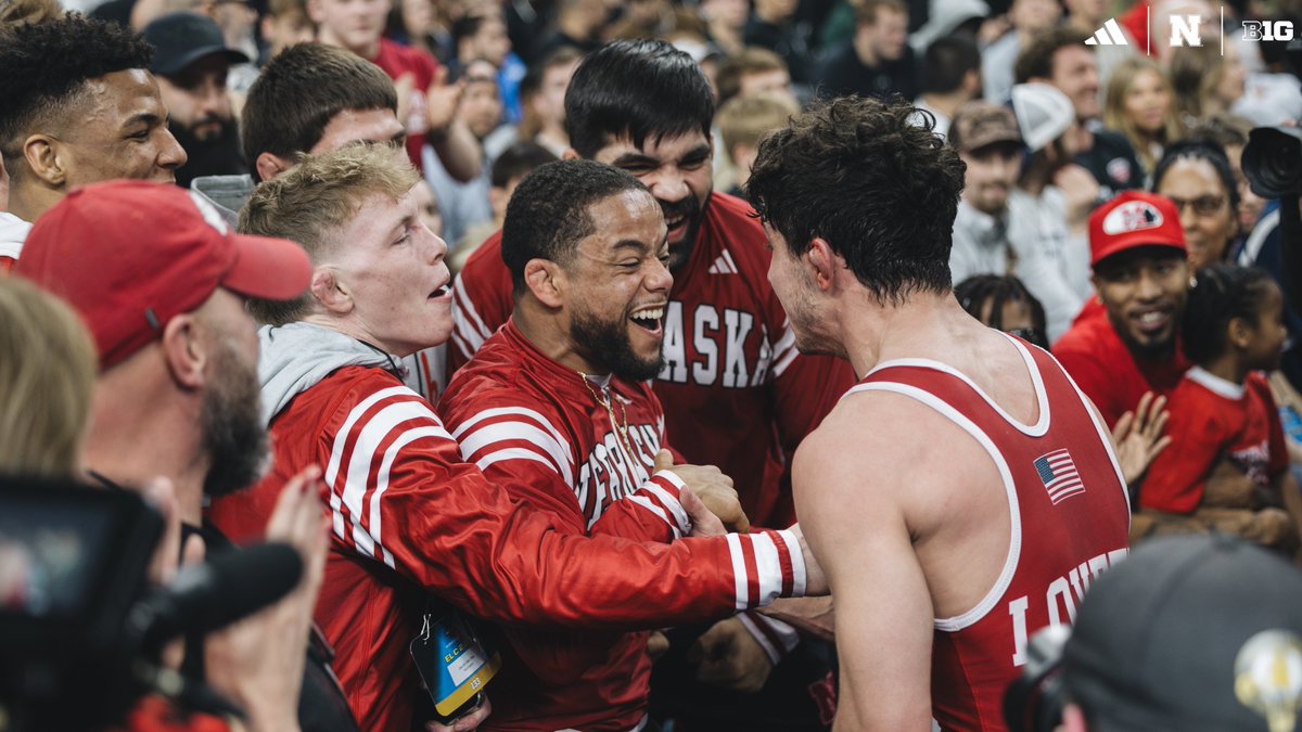 HuskerWrestling's tweet image. One of the best to ever put on a Husker singlet.

▶️ 2025 National Champ
▶️ 2X B1G Champ
▶️ 4X All-American
▶️ 2X NCAA Finalist
▶️ 101 Career WINS

Take a bow, @RidgeLovett