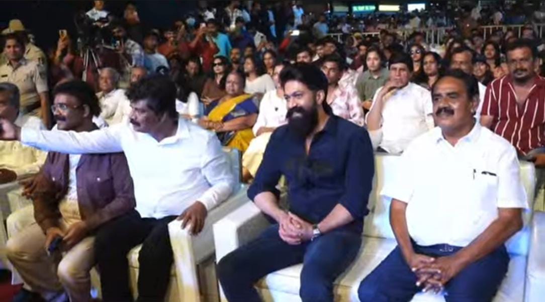 Boss Arrived 🔥🔥

#ToxicTheMovie #YashBOSS  <a href="/TheNameIsYash/">Yash</a> #TOXIC #Yash