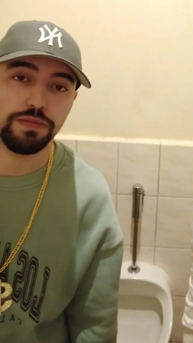 Erdmanno tweet media