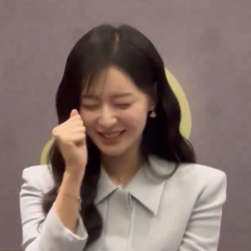 월요일 다들 파이팅입니다🙈😭