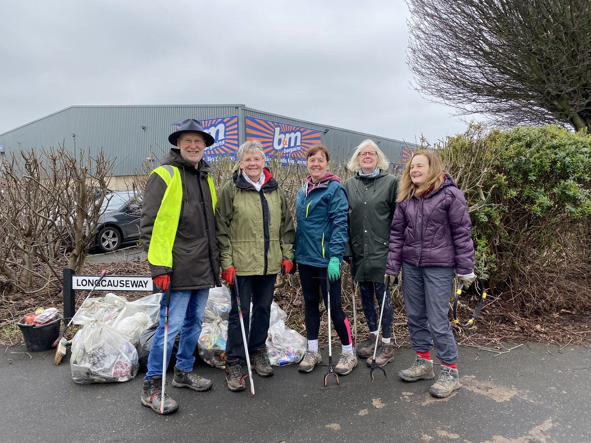 ToniHol60291685's tweet image. This is just a fraction of the 21 volunteers that came along to The Calder Conservation Group CIC’s Dewsbury event today but loads of litter and rubbish collected today from outside @bmstores @KirkleesCouncil @KeepBritainTidy #GreatBritishSpringClean