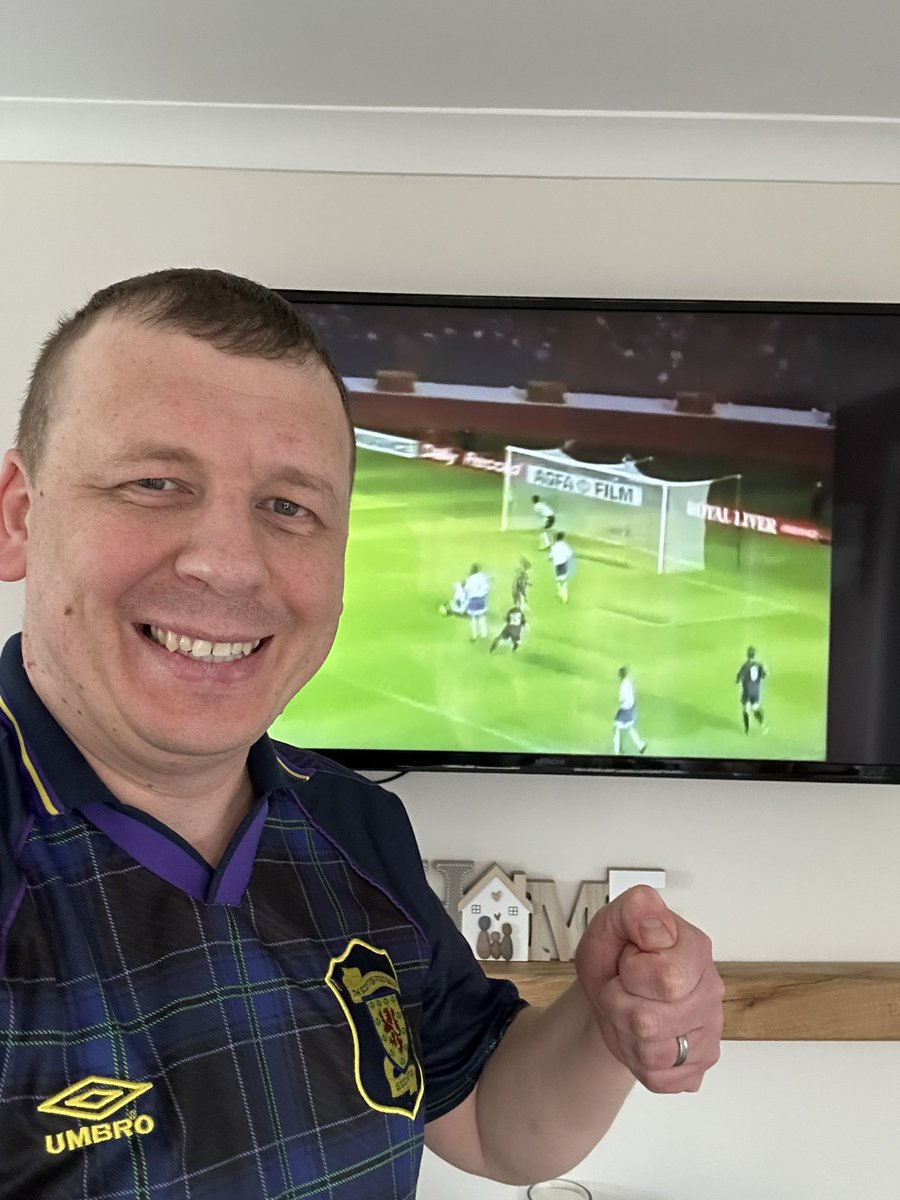 Hampden bound with this classic on. A similar result to 30 years ago would be lovely 🏴󠁧󠁢󠁳󠁣󠁴󠁿